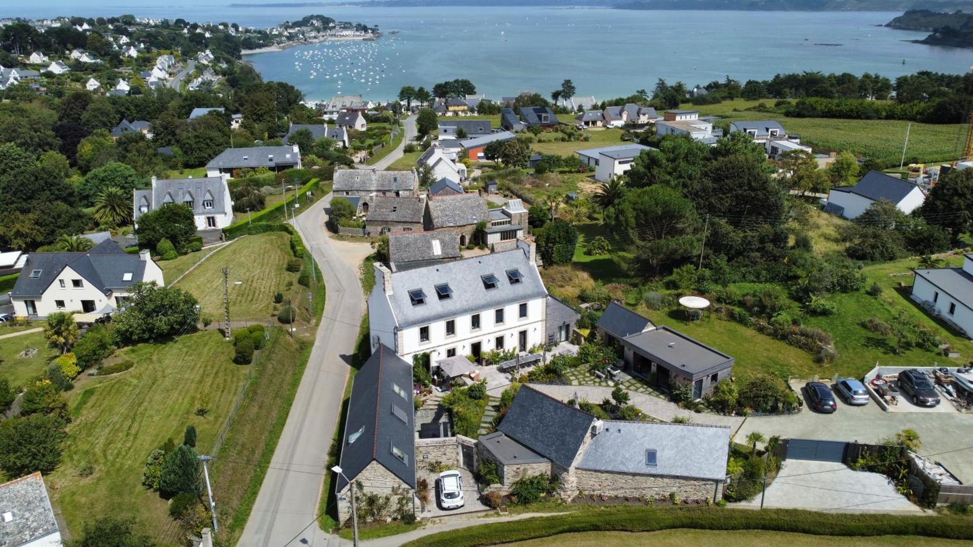 L'Ardoisiere, Maison D'Hotes Et D'Amis Locquirec Eksteriør billede